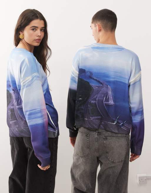 COLLUSION - Maglione unisex oversize blu slavato con stampa grafica di paesaggio, 4 di 4