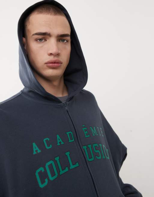 COLLUSION - Marineblå og firkantet hættetrøje med college-print, 4 af 4