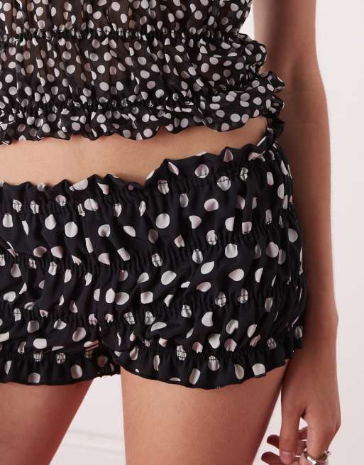 COLLUSION – Marszczone czarne szorty hot pants z tkaniny w groszki, 5 z 5