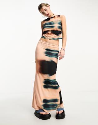 COLLUSION COLLUSION MAXI SKIRT IN DIGI TIE DYE IN MULTI