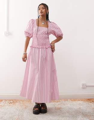 COLLUSION - Maxikleid in Rosa gestreift mit Raffung in der Taille-Bunt