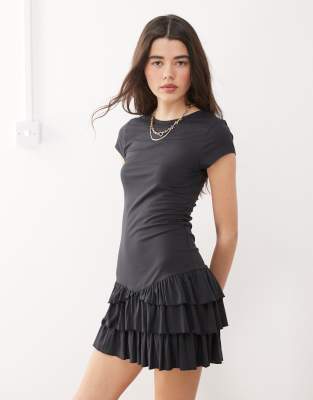 COLLUSION - Minikleid mit Rüschen-Schwarz
