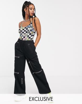 black cargo bottoms