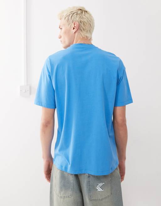 COLLUSION – Niebieski T-shirt w stylu skater z grafiką mleka na plecach, 3 z 4