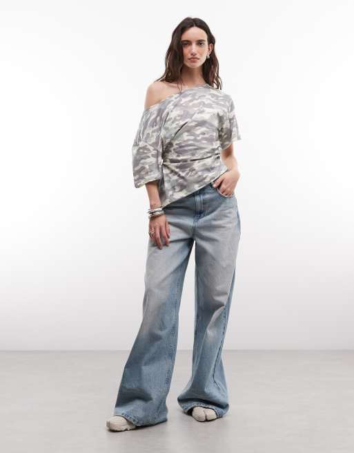 COLLUSION off shoulder ruched top in camo, 2 of 4