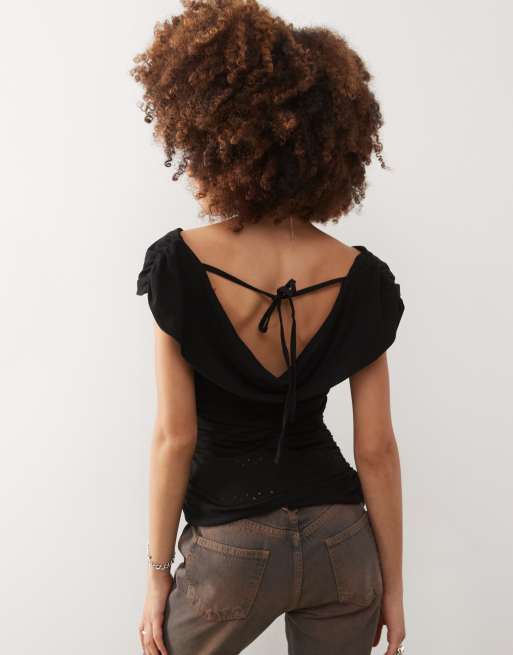 COLLUSION off shoulder scoop detail top in black
