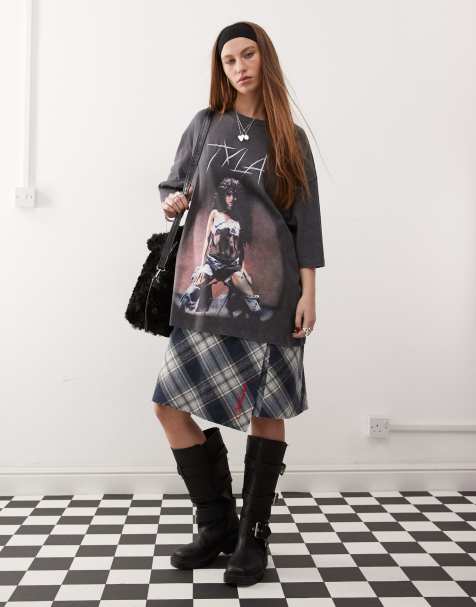 COLLUSION Official Tyla oversized license t-shirt with music print in washed black - view 1
