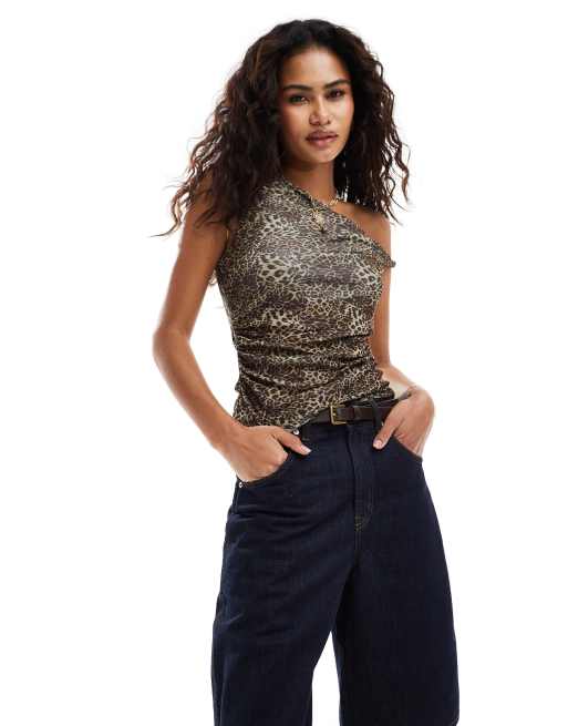 COLLUSION - Offshoulder-top med snoet detalje og dyreprint