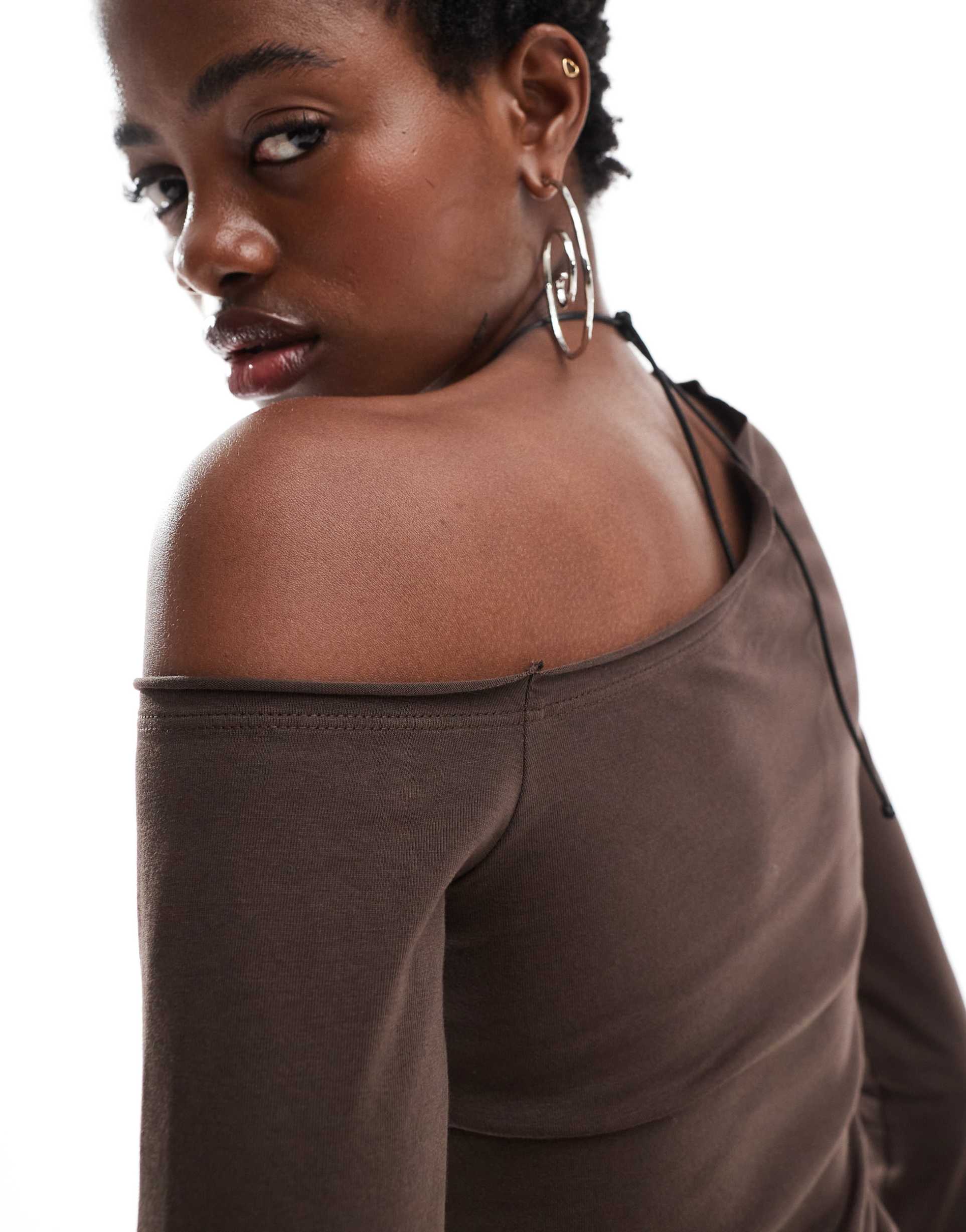 collusion one-shoulder long sleeve mini dress in brown