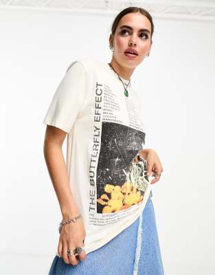 COLLUSION - Oversize-T-Shirt in Ecru mit Grafikprint vorne und Used-Details-Neutral