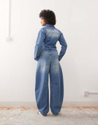 Collusion Oversized Balloon Jeans In Blue