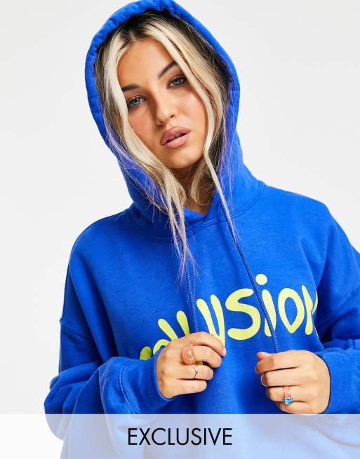 Blue store yellow hoodie