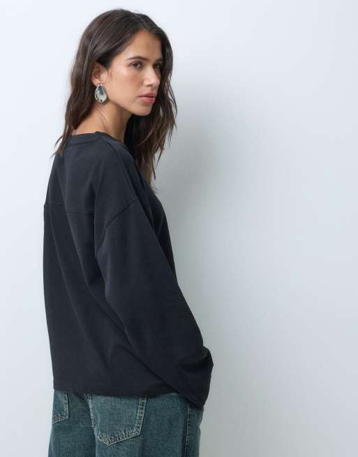 COLLUSION oversized long sleeve v-neck tshirt in black, 3 of 5