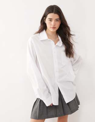 oversized shirt in white