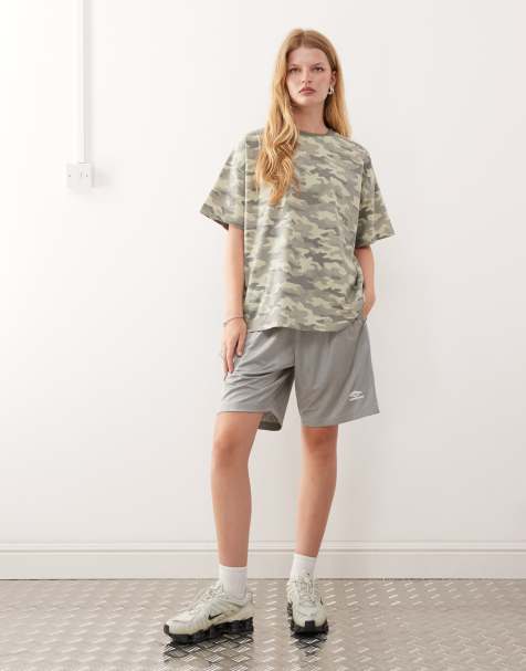 COLLUSION - Oversized T-shirt med vasket camouflage-print - view 1