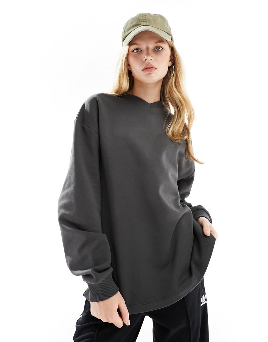 Collusion Oversized V-neck Sweat Shirt In Charcoal-neutral