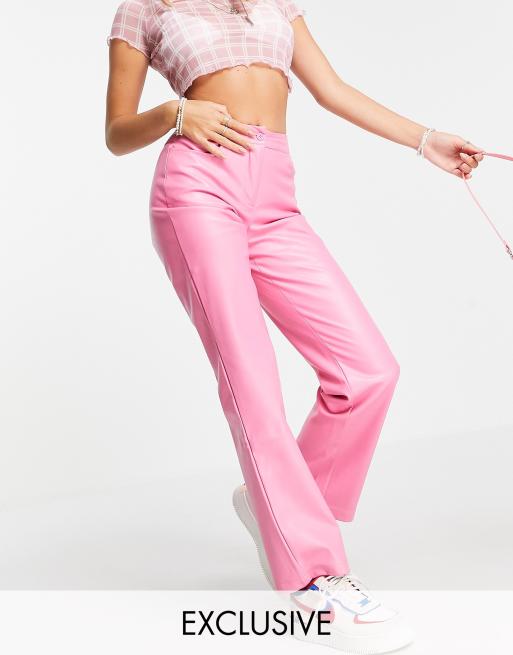 COLLUSION - Pantalon droit à surpiqûres en PU - Rose vif