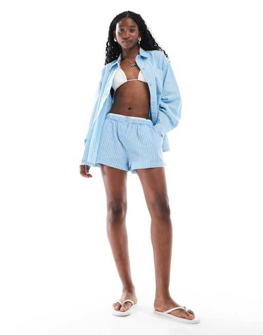 COLLUSION - Pantaloncini da mare stile boxer in lino blu a righe in coordinato