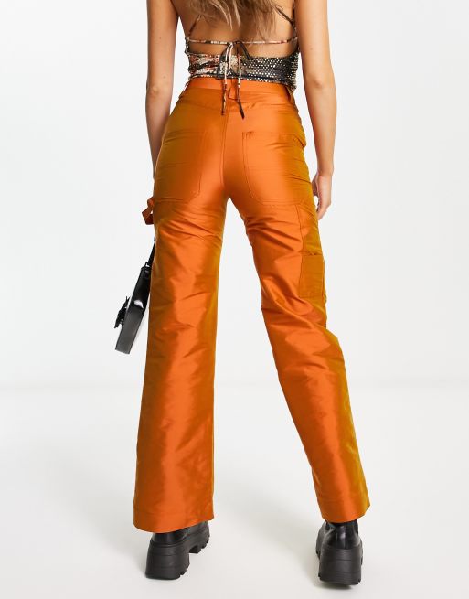 Collusion - Pantaloni cargo dritti in taffeta ruggine iridescente, 2 di 4