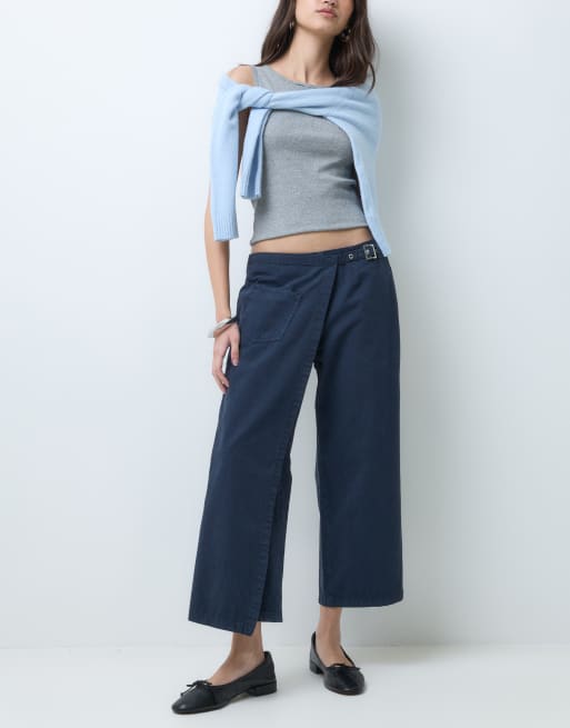 COLLUSION pantaloni casual con dettaglio avvolgente blu scuro, 1 di 5