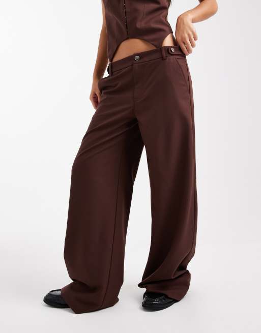 Collusion - Pantaloni sartoriali comodi a vita bassa color cioccolato, 2 di 5