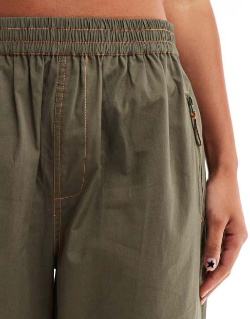COLLUSION - Pantaloni taglio corto stile skate kaki a vita bassa, 5 di 5