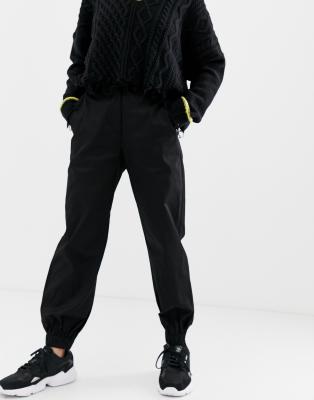 black cargo pants petite