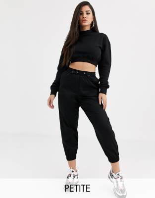 black cargo pants petite