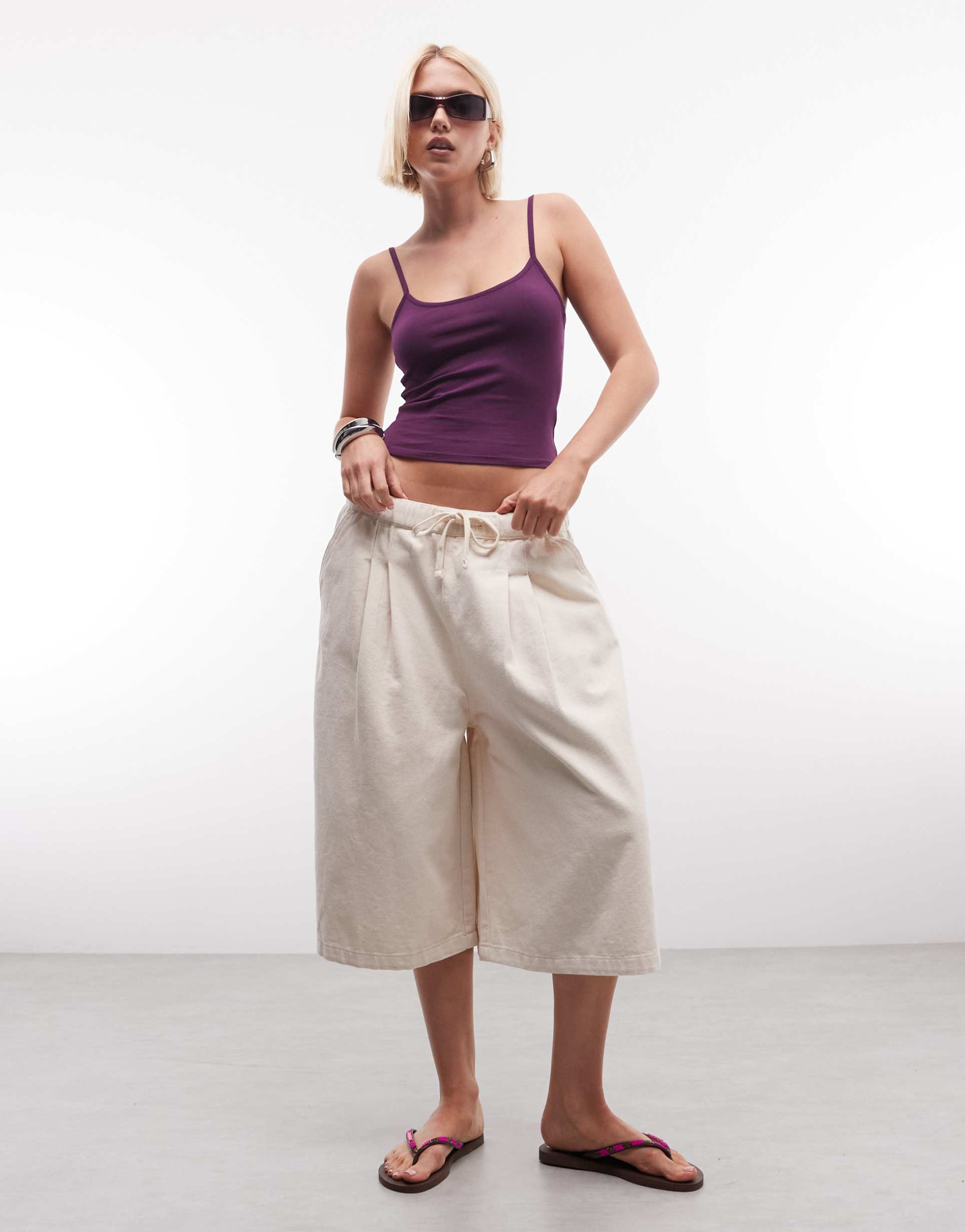 collusion pleated balloon shorts in ivory