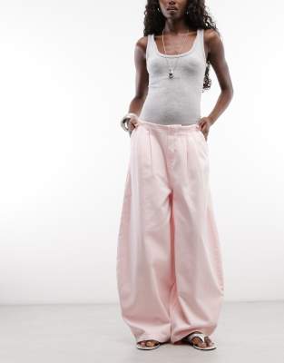 Collusion Pleated Xl Balloon Jeans With Waistband Detailing In Pink