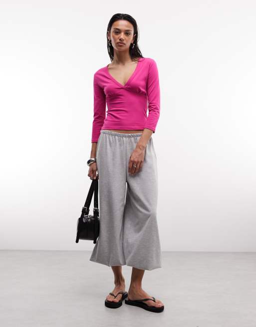 COLLUSION plunge v neck 3/4 sleeve top in fuschia, 2 of 4