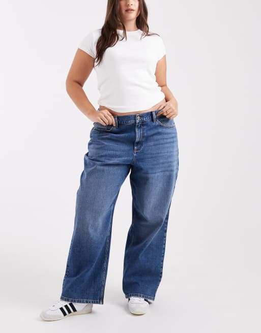 COLLUSION Plus antifit mid rise jean in mid blue