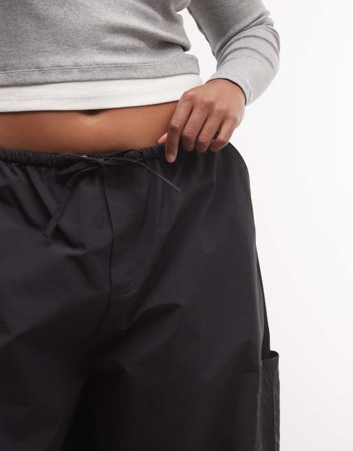 COLLUSION Plus balloon leg trouser with tie waist in black, 3 of 5