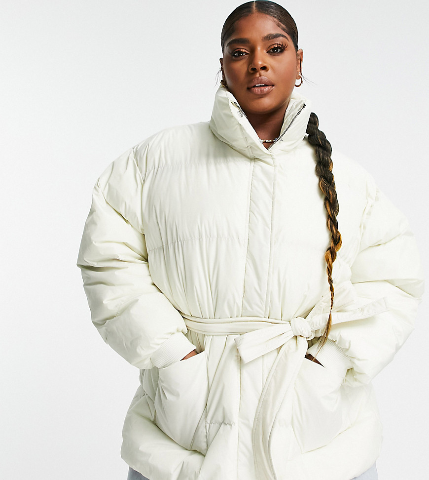 COLLUSION Plus belted puffer jacket in ecru-White