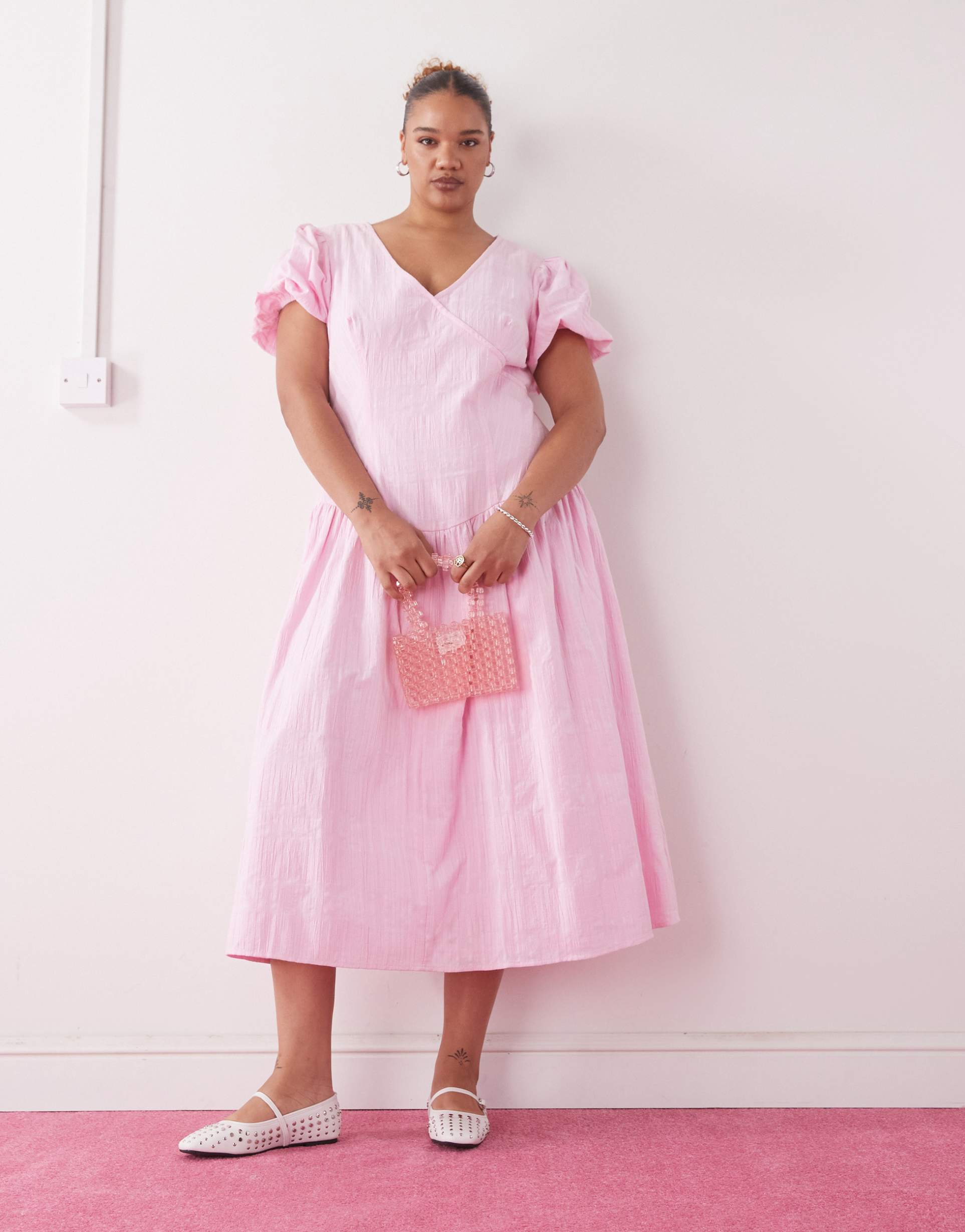collusion plus dropped waist puff sleeve maxi dress in pink