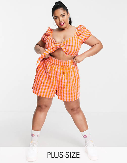 COLLUSION Plus exclusive colour tie front gingham crop top co-ord in pink and orange