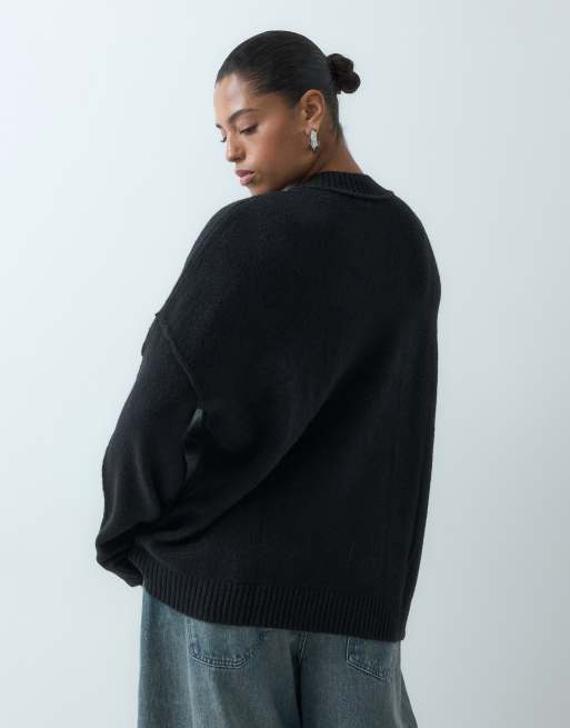 COLLUSION Plus flauschiger Pullover mit Rundhalsausschnitt in Schwarz, 4 von 5