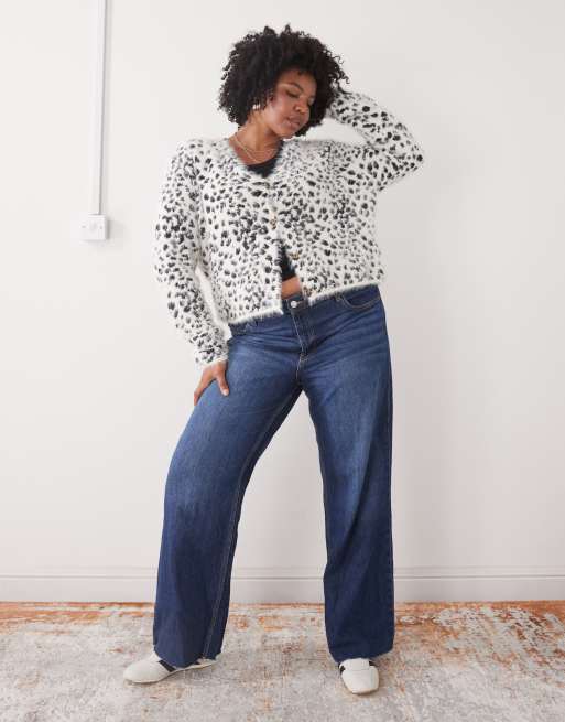 COLLUSION plus fluffy snow leopard knitted cardi, 3 of 4