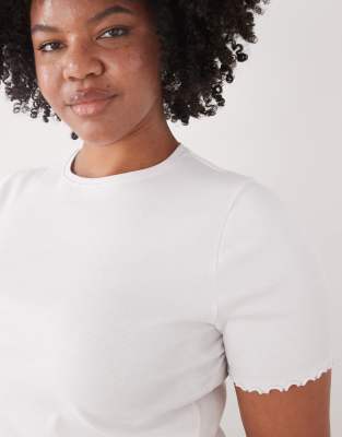 Collusion Plus Lettuce Edge Ribbed T-shirt In White