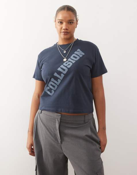 COLLUSION plus logo anti fit tee in navy