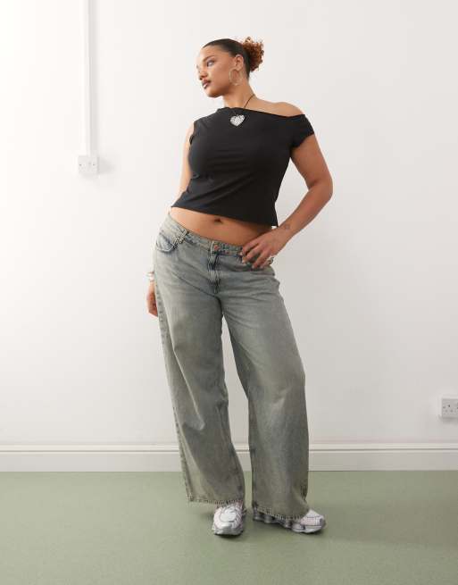 COLLUSION Plus off the shoulder short sleeve top in black, 2 of 4