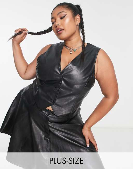 COLLUSION Plus PU waistcoat in black 