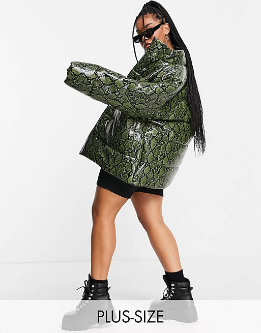 COLLUSION Plus puffer jacket in high shine snake in green