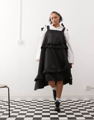 Plus satin ruffle smock dress in black