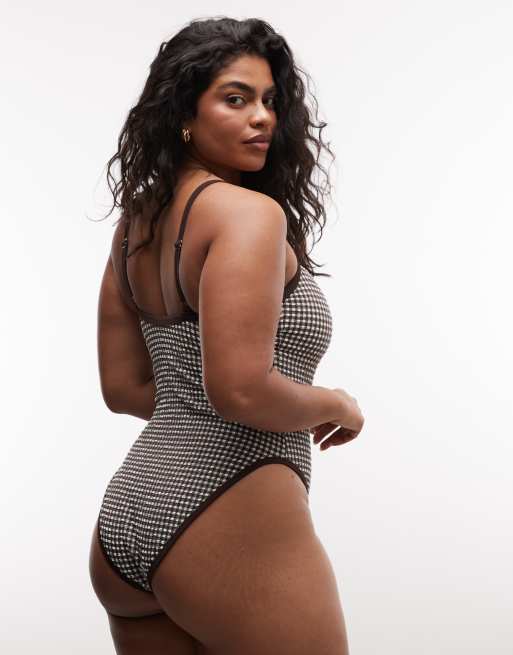 COLLUSION Plus seersucker straight neck swimsuit in brown gingham, 4 of 4