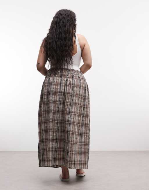 COLLUSION Plus shirred waistband maxi skirt in brown plaid, 5 of 5