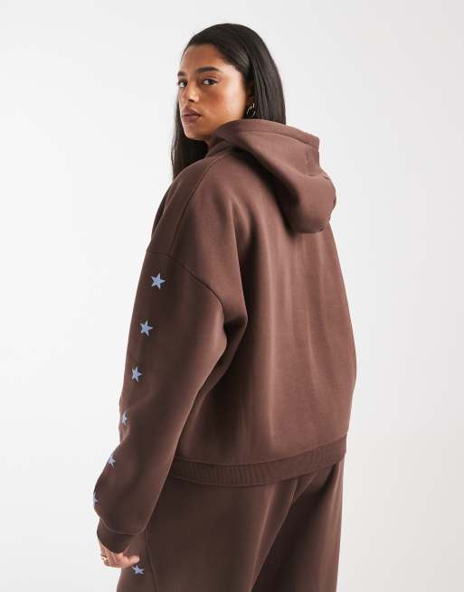 COLLUSION Plus star logo hoodie in chocolate co-ord, 2 of 4