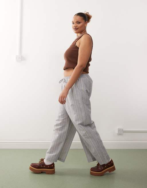 COLLUSION Plus striped woven pants with cargo pockets in multi, 3 of 5