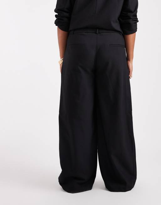 COLLUSION Plus tailored low rise relaxed pants in black, 4 of 5