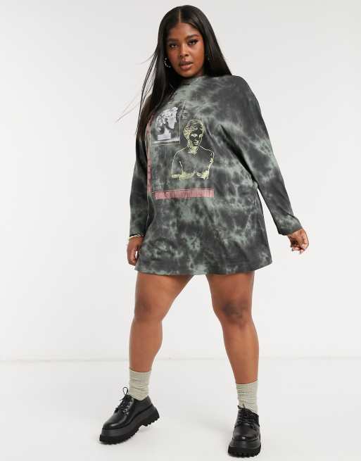 Plus Tie Dye Graphic Oversized T-Shirt